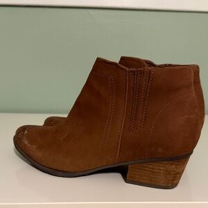 Blondo Chestnut Ankle Booties